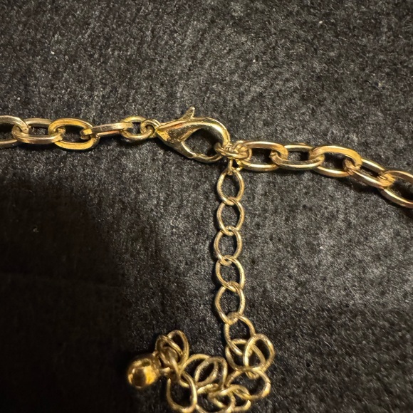 Contemporary G/T statement necklace w/pearl like beads and acrylic drops - Picture 7 of 7